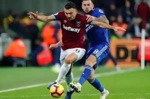 中欧体育-包含英超倒计时，西汉姆今夜豪取连胜，细节引发关注，球迷炸锅，临场指挥获称赞的词条